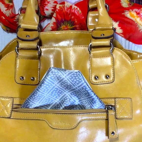 emilie m.| Large Vegan Mustard Folding Satchel Chrome Hardware Like New - Picture 4 of 8